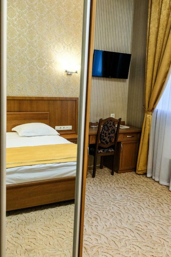 Отель Оздоровчий комплекс Гайки заїзд провулок Сухий Яр 12 Житомир Экстерьер фото