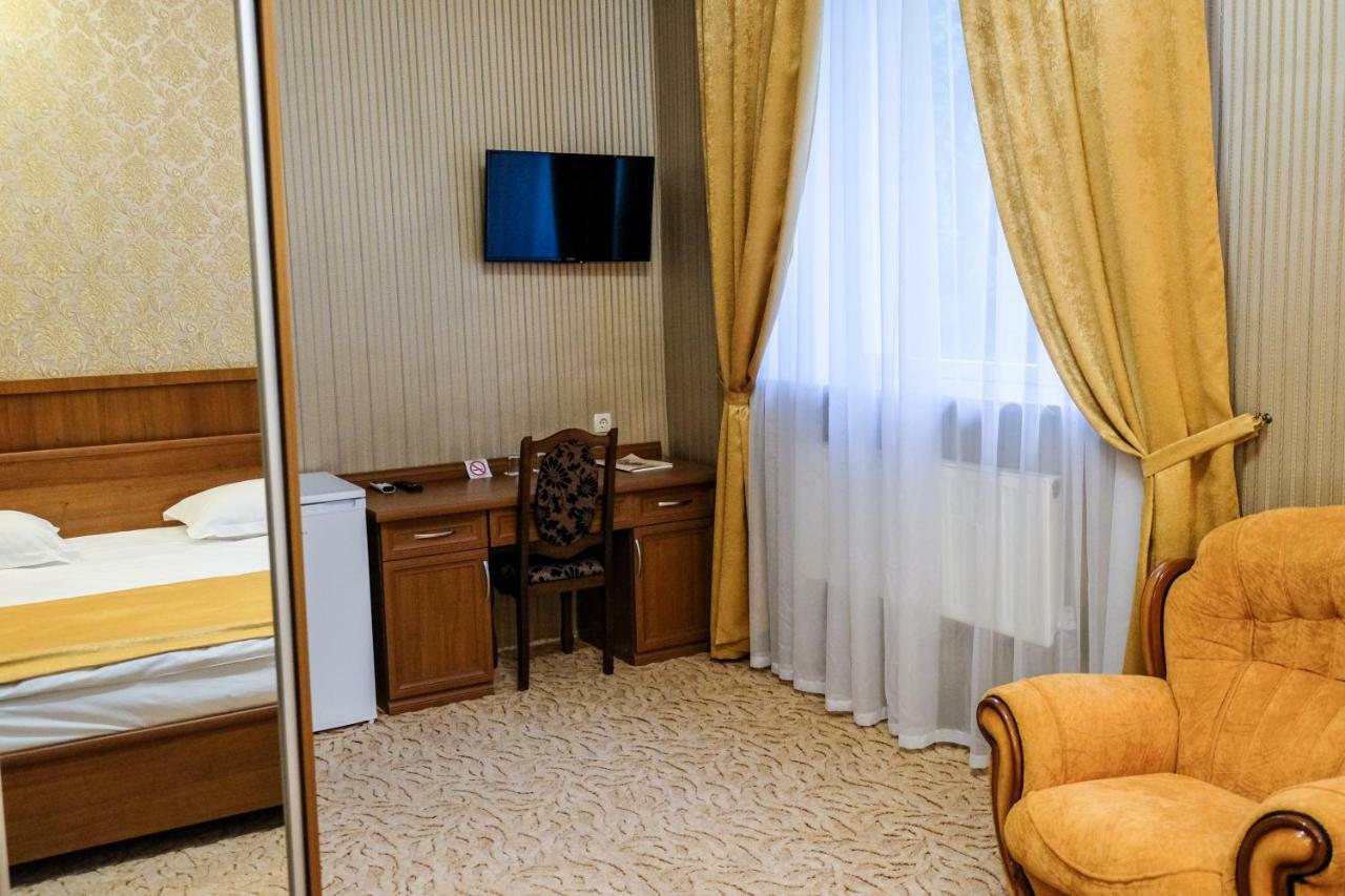 Отель Оздоровчий комплекс Гайки заїзд провулок Сухий Яр 12 Житомир Экстерьер фото